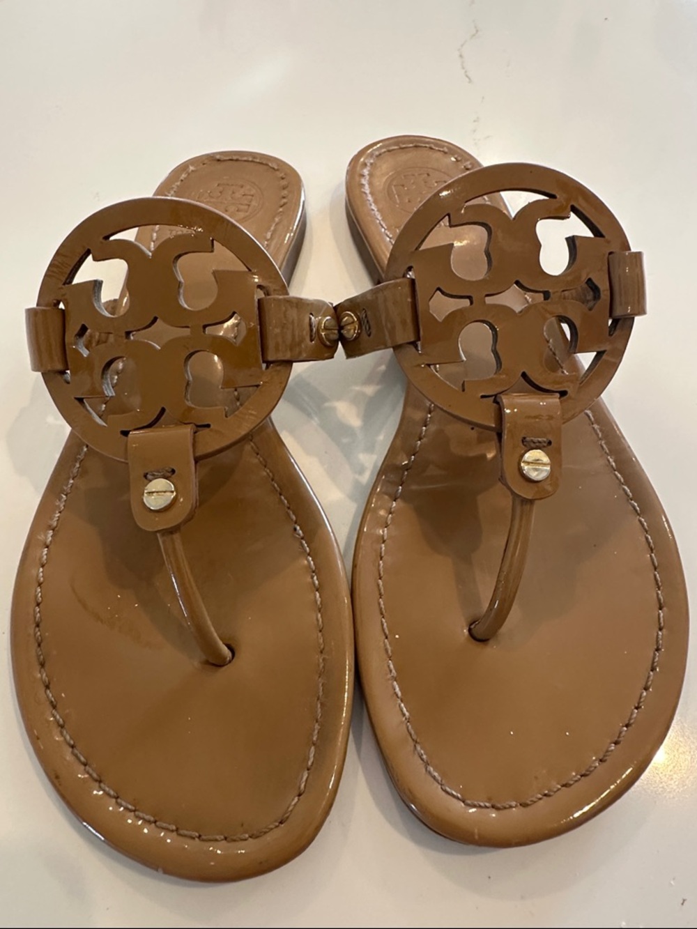 Tory Burch Sand Patent Leather Miller Sandals Size 8 1/2
